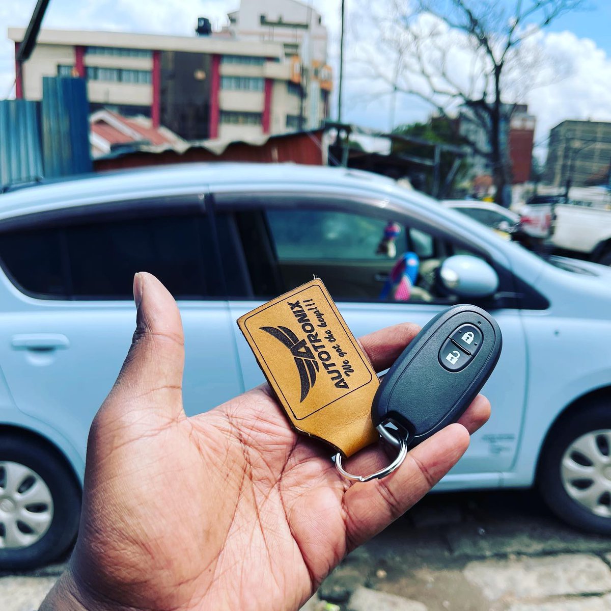 autotronixpesh's tweet image. ✔Car Key Programming
✔Duplicate Car key
✔Lost key replacement
✔Professional Car unlocking
✔Key repairs and tracking / alarm installation
    Call us 0703888777 for more information
#SUCommandant
#mombasaroad 
#PresidentUhuruKenyatta
#Itumbi
#Nyeri