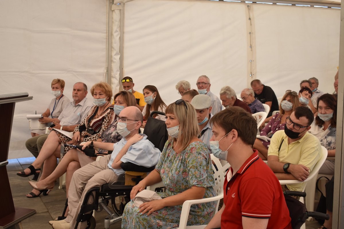 Директор <a href="/anocso_szr/">АНО "ЦСОН "Сызранский"</a> Наталья Киреева в рамках форсайт-сессии Министерства экономического развития и инвестиций Самарской области, поделилась опытом реализации социальных проектов при поддержке ФПГ, направленных на увеличение продолжительности жизни старшего поколения