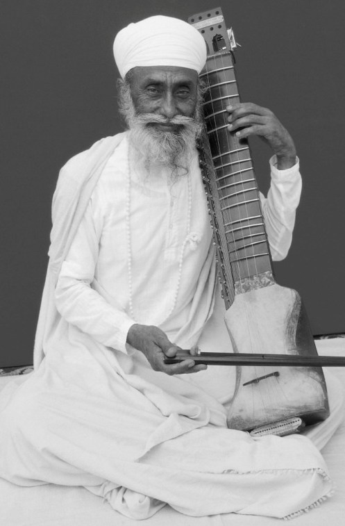 thakurdalipsing's tweet photo. The Namdharis were not only recipients of Sri Satguru Jagjit Singh Ji's grace, but they also safeguarded it and became a model for all humanity. Satguru ji achieved things that no one else had considered, such as Hindu-Sikh unity, ancient music, old age homes, cow protection. https://t.co/5Mq15QcSSa