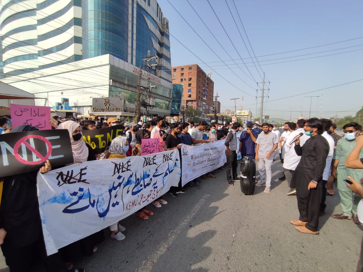 IHamza0992's tweet photo. Let's make it's trending. Those who are not present in protest must participate.
Upload these videos nd
Use following Hashtags
Do maximum tweets b/w 11:00 to 1:00
#resignAliRazaPMC
#NLEbarkatMarket
#we_reject_NLE https://t.co/8X2tK5YU4d
