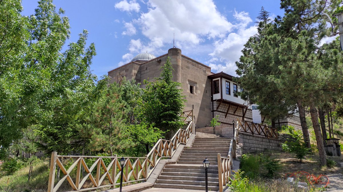 cankiri_iktm's tweet photo. Anadolu Selçuklu Hükümdarı 1. Alaeddin Keykubat zamanında yaptırılan Taş Mescit.
#tasmescit #cankiri #cankiritravel  #kulturalısverisi #culturalexchange #cankirikulturturizm https://t.co/kyKNGSFwwQ