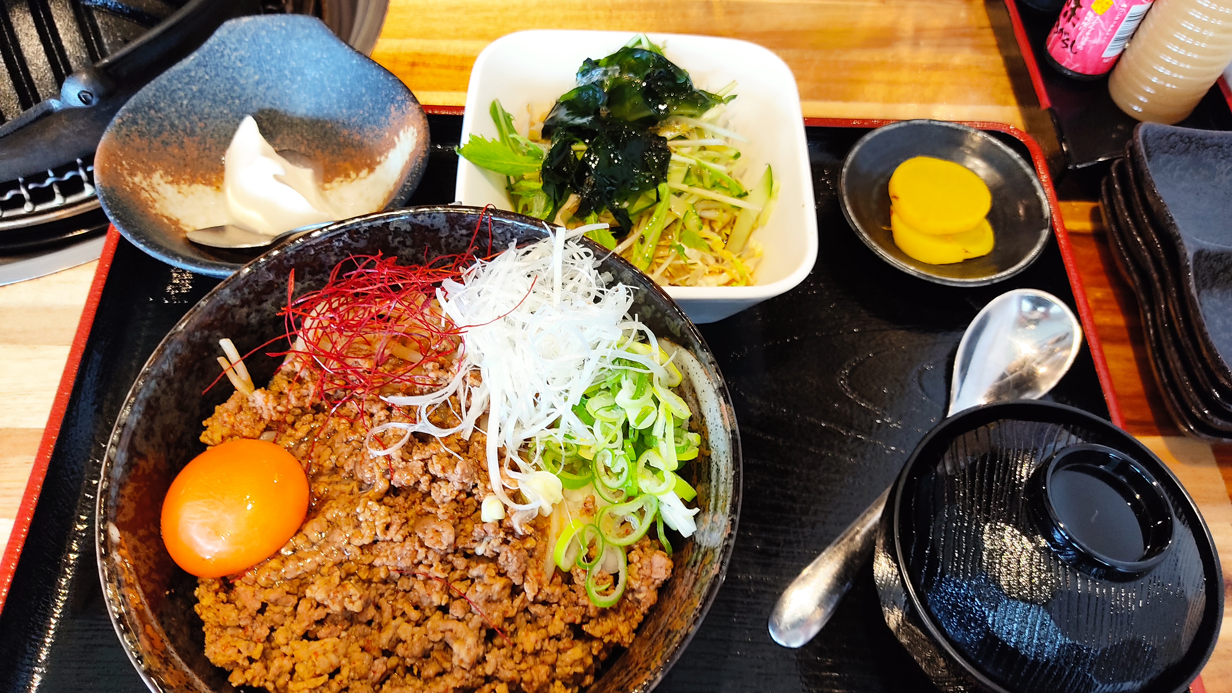 ふらっとパパさん 金澤ひつじのランチ行ってきました ツエーゲン金沢コラボ飯 旨辛ラムベジ丼 ランチファンで1100円が500円 明日8 28 夕方6時にyoutubeアップしますので チェックしてね 金澤ひつじ ランチファン ツエーゲン金沢 T Co