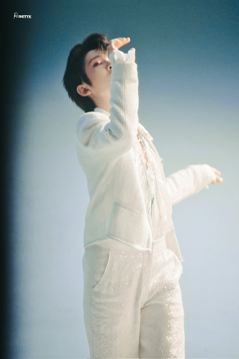 liuyu_updates's tweet image. Liuyu 『Wonderland Party』 Pics🐟💙🐋
♡ 27 | 08 | 2021 ♡
© 微博『ROSETTE | 刘宇』
❄️ Follow @liuyu_updates for more updates❄️
#liuyu #into1 #刘宇 #chuang2021 #CHUANG2021final