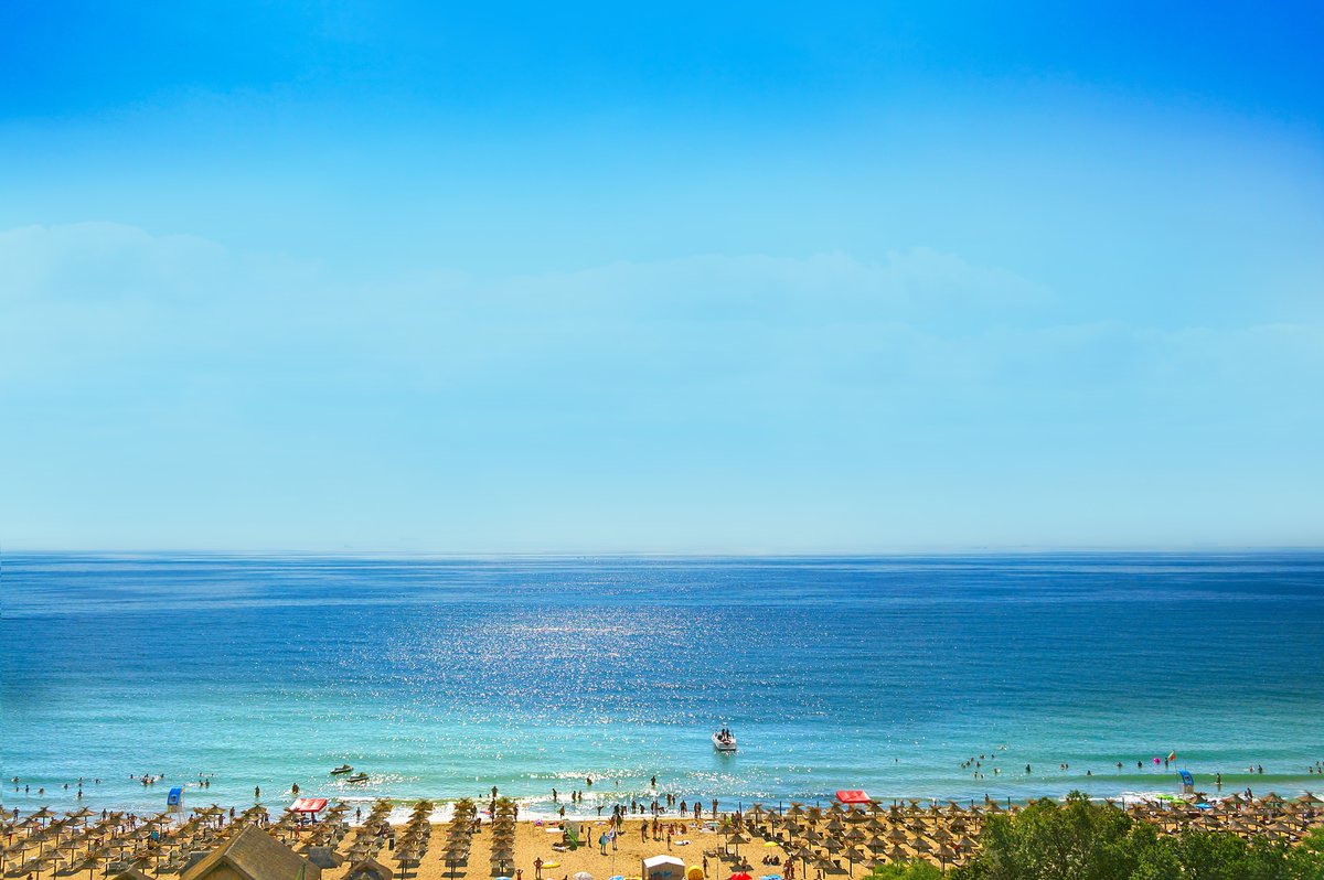 NorwichAirport's tweet photo. Holidays to Bulgaria in 2022 with @BalkanHolidays from Norwich Airport.
👉 Book now and save up £80pp.
👉 https://t.co/nFv8ngIm4U
#FlyNorwich #SummerSun #2022 #Discounts #familyholiday #summer #Bulgaria #Sunnybeach #Bourgas #Duni #Nessebar #Pomorie #Sozopol #Blacksea https://t.co/fyhUfJhUg6