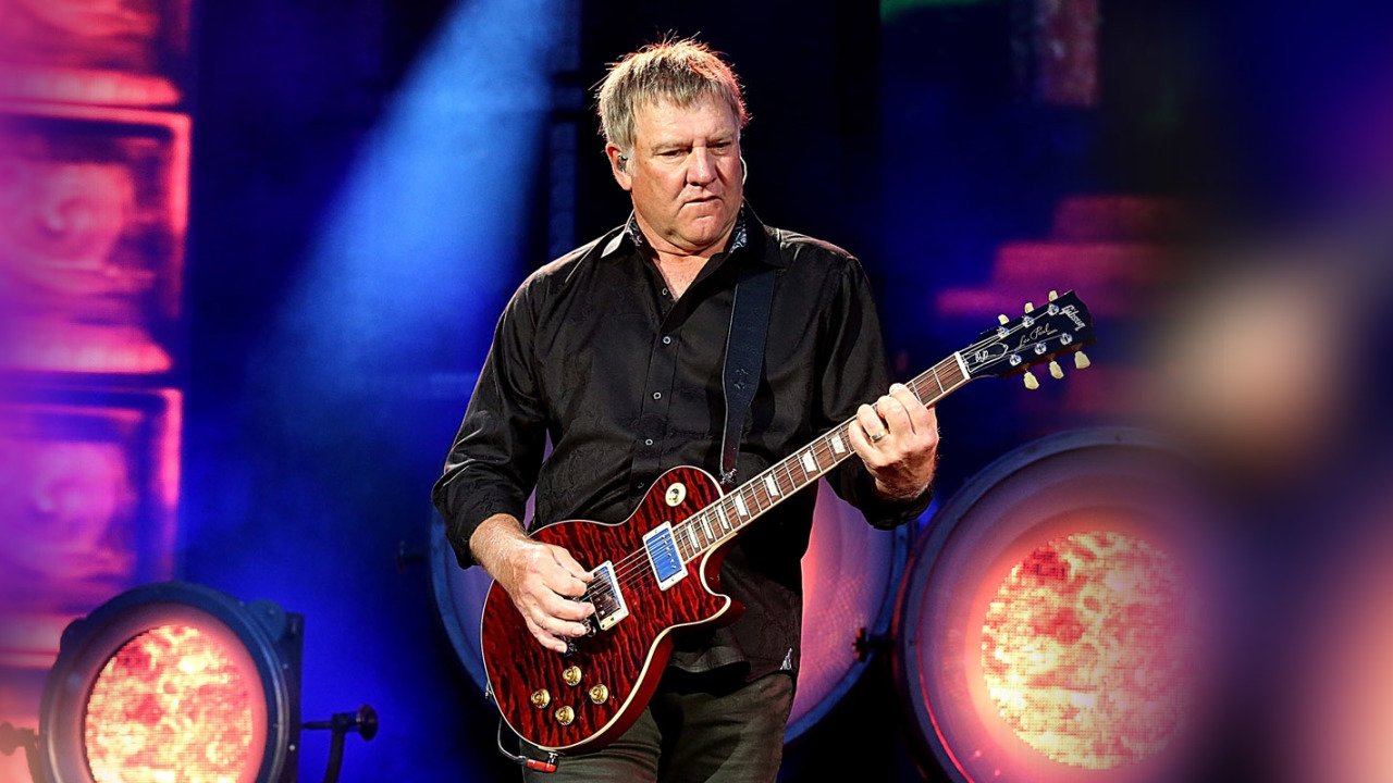    Happy Birthday Alex Lifeson! 