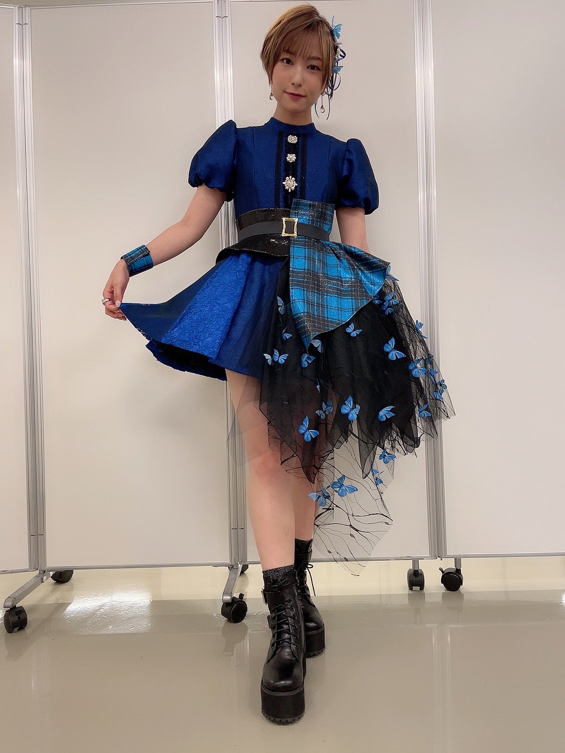 宅配 富田美憂  X: على アイドル