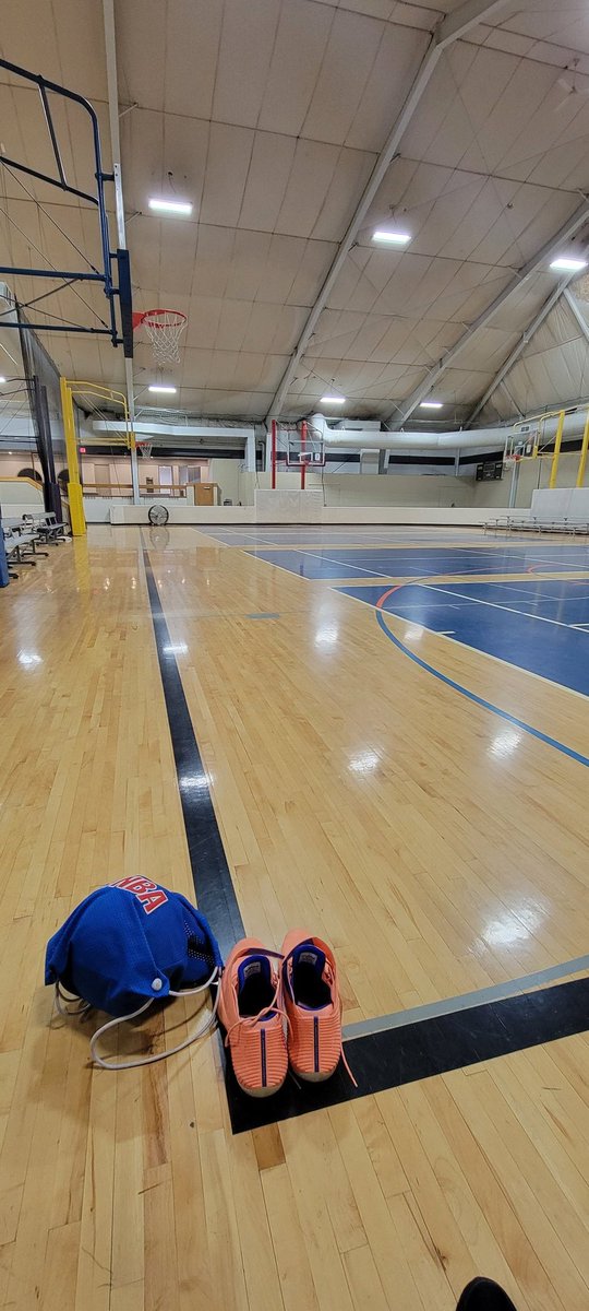 ESS550's tweet image. Back on my routine and not letting up..
#hoopin #basketballdrills 
#cardio