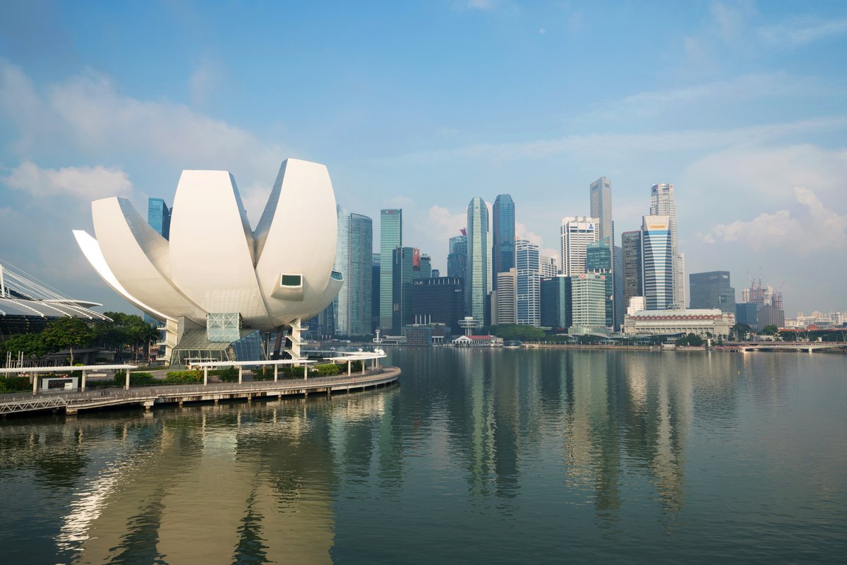 Singapore is now one of the best places to be in during the pandemic — muscling back in the top 10 as the only non-European country in our Covid Resilience Ranking ➡️ trib.al/MGx7vxs