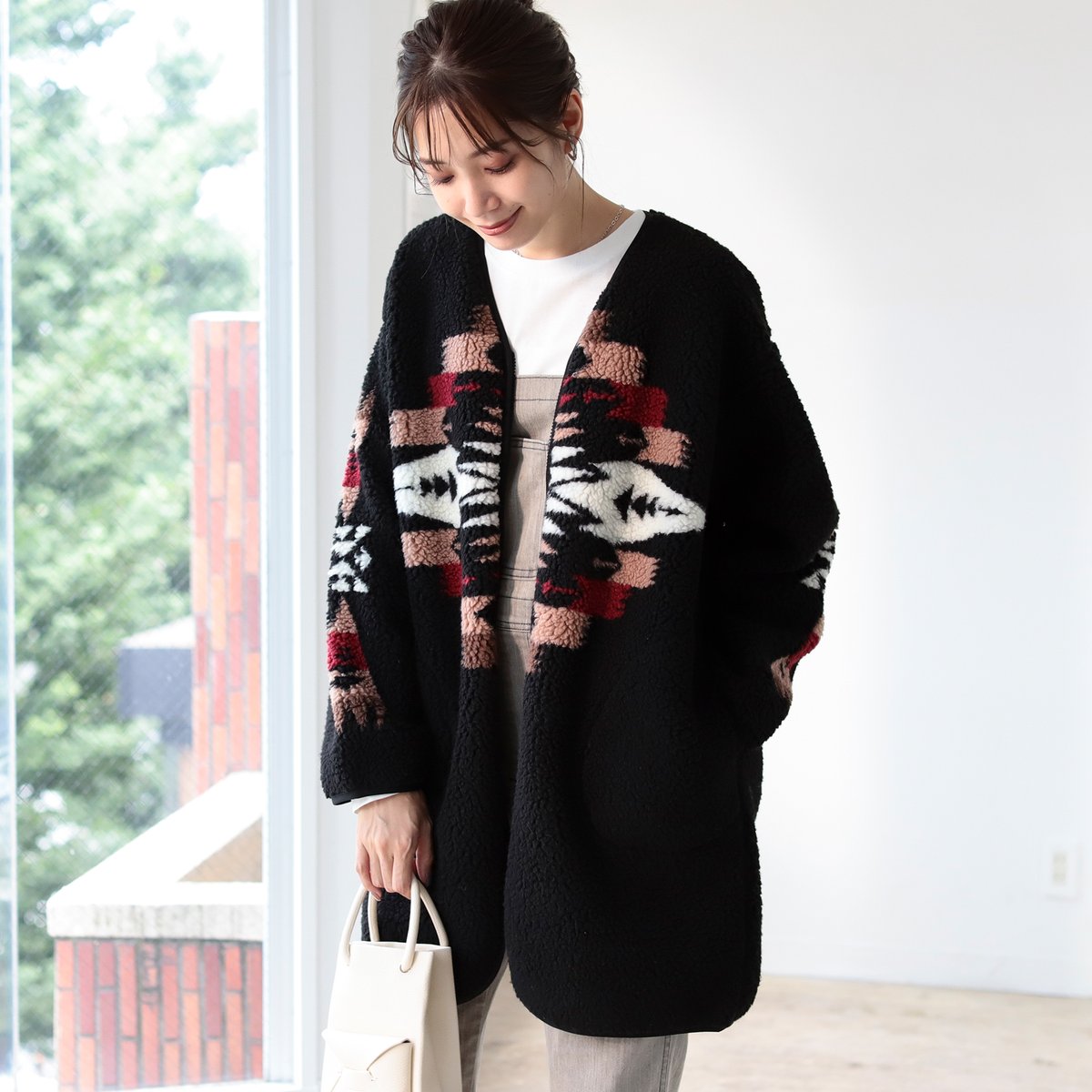 bmingbybeams's tweet photo. ■2021 Fall&amp;Winter 新規予約紹介
今年も見逃せない＜PENDLETON ＞の別注ボアコート
【予約】PENDLETON × B:MING by BEAMS / 別注 ボア ミドルコート 21AW
color_OFF WHT / BLACK
size_S / M
price_￥17,600
#bmingbybeams
#PENDLETON
#別注 https://t.co/urxGMzyO5t