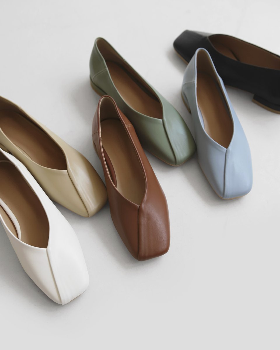 SAPPUN_ID's tweet photo. #SAPPUN_ORIGINALS #Rondia

Babushu flat shoes dengan bahan yang elastis,
dan bisa digunakan menjadi Two-way style!

Temukan 'Rondia'
dengan 6 pilihan warnanya dan size 220~255mm
hanya melalui website SAPPUN Indonesia sekarang :) https://t.co/FQUUhkCCKy