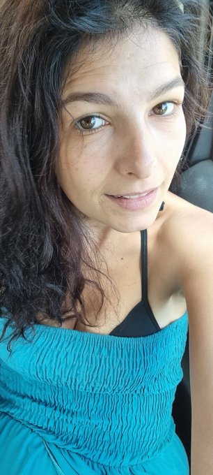 Buongiorno ❤❤ Oggi un pochino di shopping  Magari trovo un bel completino per i miei amanti 🤤🔥💦 Vi voglio