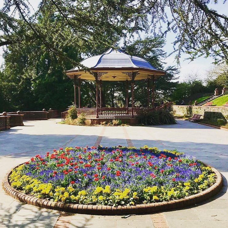 We’ll be at Belle Vue park, Newport for the outdoor cinema this evening. Not got a ticket? No worries. We’ll be serving from 5pm for pizza in the park &amp; takeaways! ☀️☀️🍕