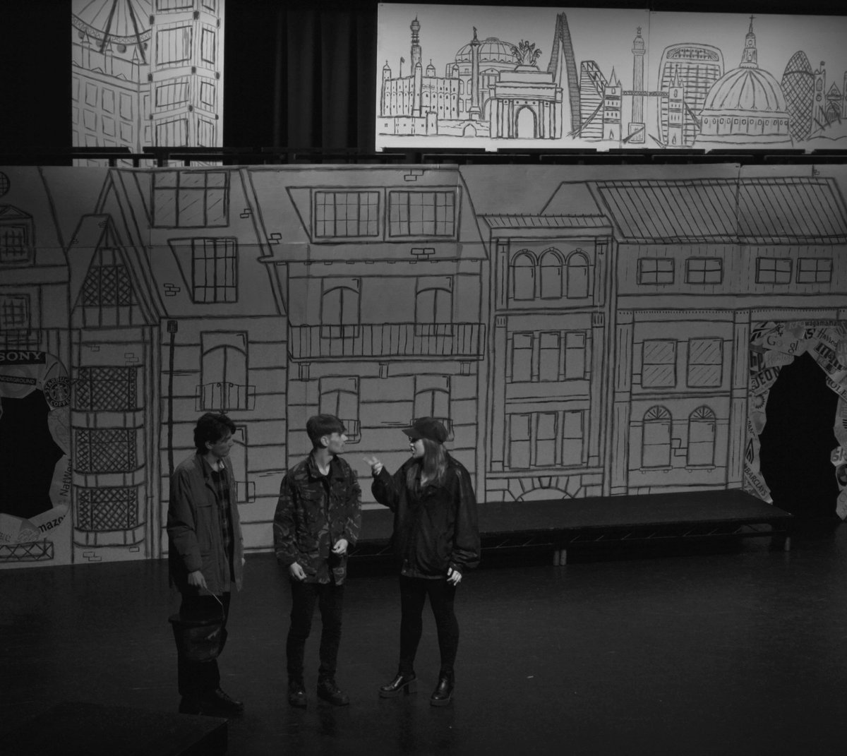 #FBF to the Yr2 Acting Company's production of '13'. Epic scenic artistry by Yr2 Technical Theatre.
#MiskinTheatreTonbridge #MiskinActingTonbridge #MiskinTechnicalTonbridge #nkcTonbridge