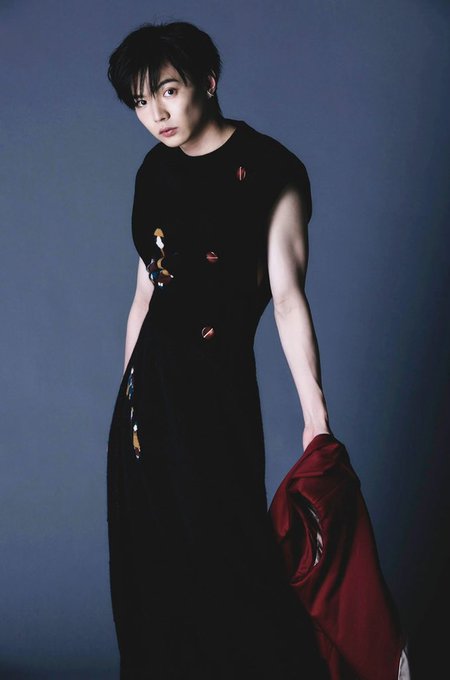 E9yMkp5VkAAbj0S?format=jpg&name=small