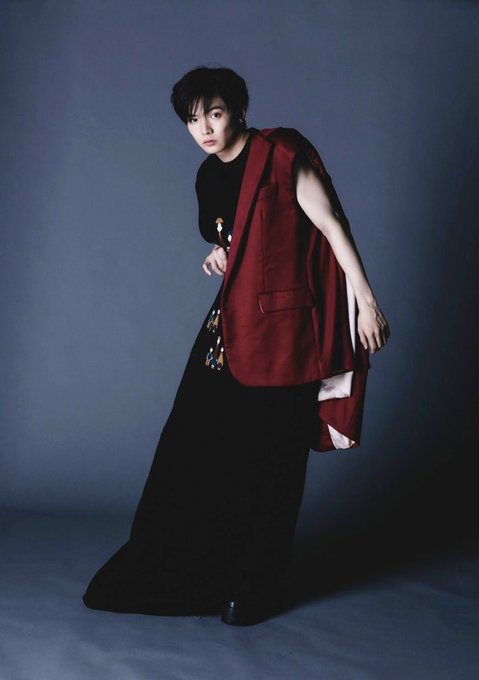 E9yMkpyVkAIFk2n?format=jpg&name=small