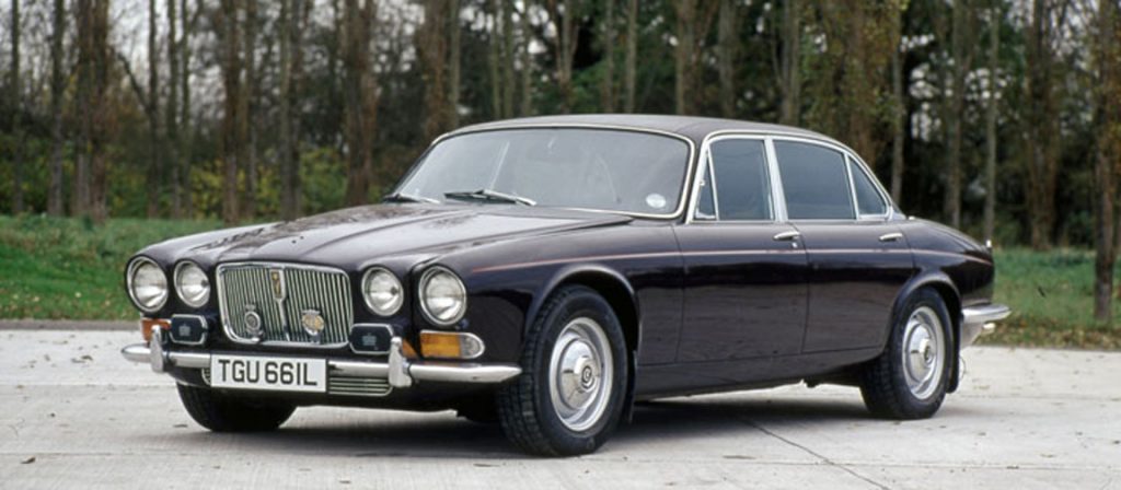 This particular car, a 1973 long wheelbase model, was supplied to Her Majesty Queen Elizabeth the Queen Mother, replacing Her Majesty’s previous Jaguar, a 1955 Mark VIIM which was then returned to the Jaguar company. #JaguarDaimlerHeritageTrust bit.ly/3ynheME