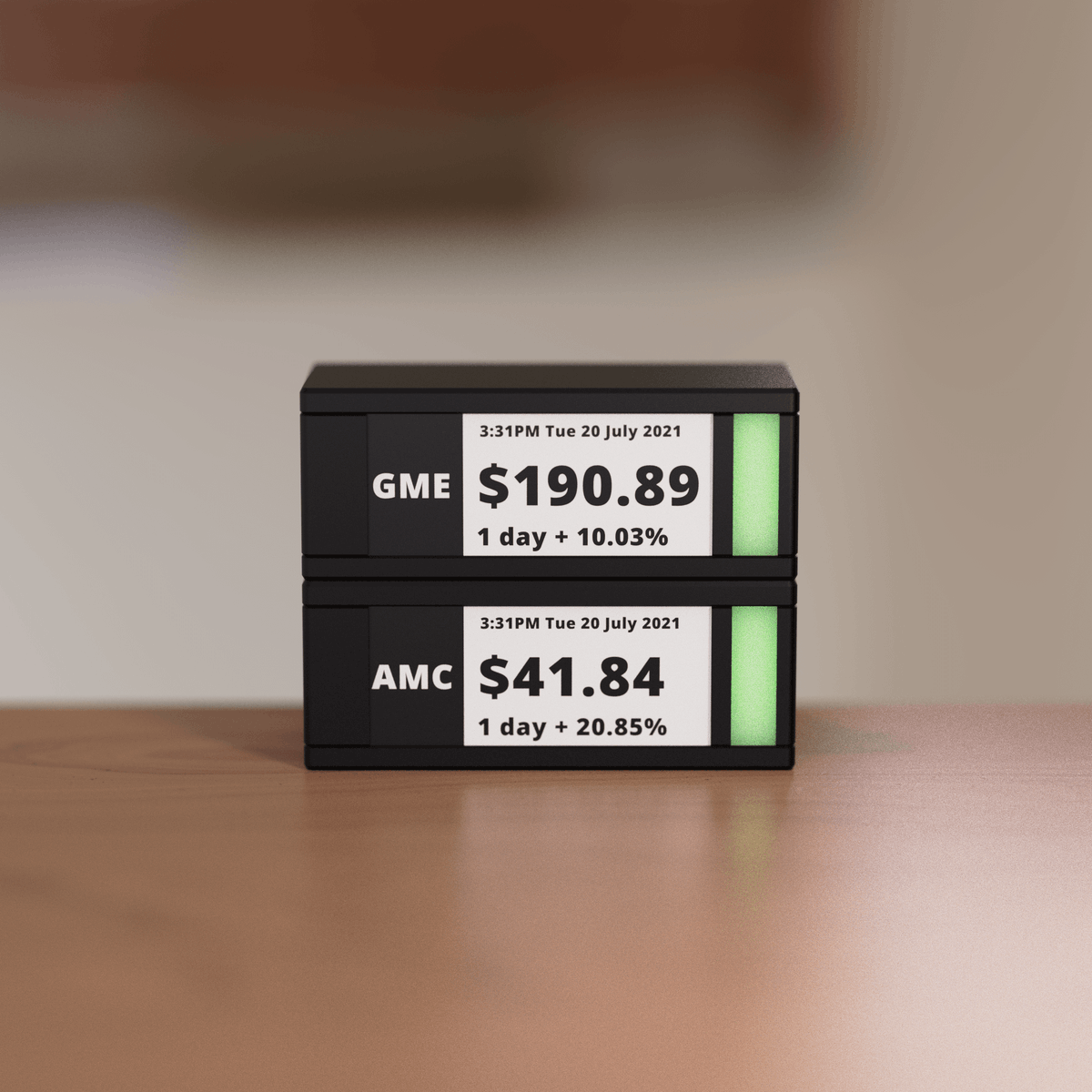 ArcadeMonkeyzz's tweet photo. Are you into crypto and stocks? Let me tell you... you are going to LOVE this. TickrMeter is extremely customizable to cater to both long-term investors, day traders, and everything in between ❤️

Get this product here: https://t.co/Yhr94egaHc https://t.co/uSatkxge6W