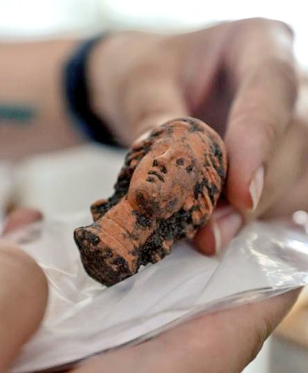 RomanMiddleEast's tweet image. Figurines of ancient fertility goddess Kybele found in #Turkey's ancient city of Pergamon. trtworld.com/life/figurines… #RomanMiddleEast #Archaeology #RomanArchaeology #Roman #Greek #FindsFriday