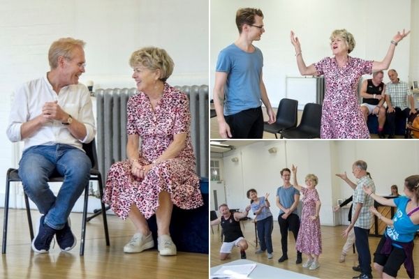 MyTheatreMates tweet media