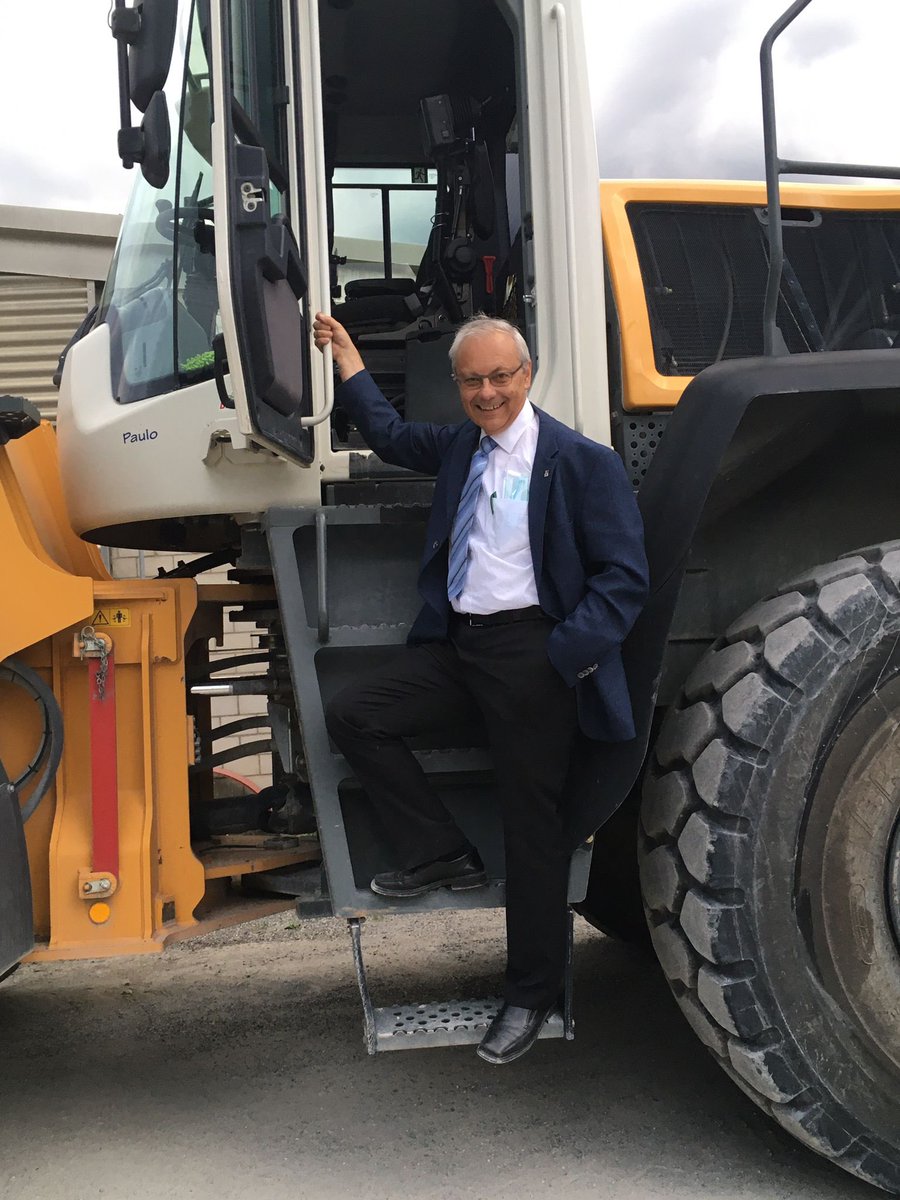 rloepfe's tweet photo. Besuch des Kieswerks Untervaz im Rahmen der Augustsession des Grossen Rates! https://t.co/p4Dz2VznMh