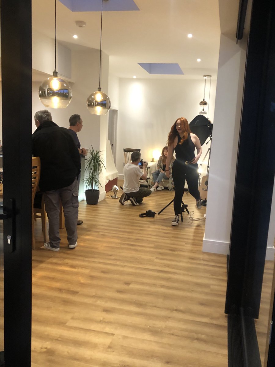 CsidesThe's tweet photo. we had a great time taking photos for our new album cover! https://t.co/9xeo1L9P2E
