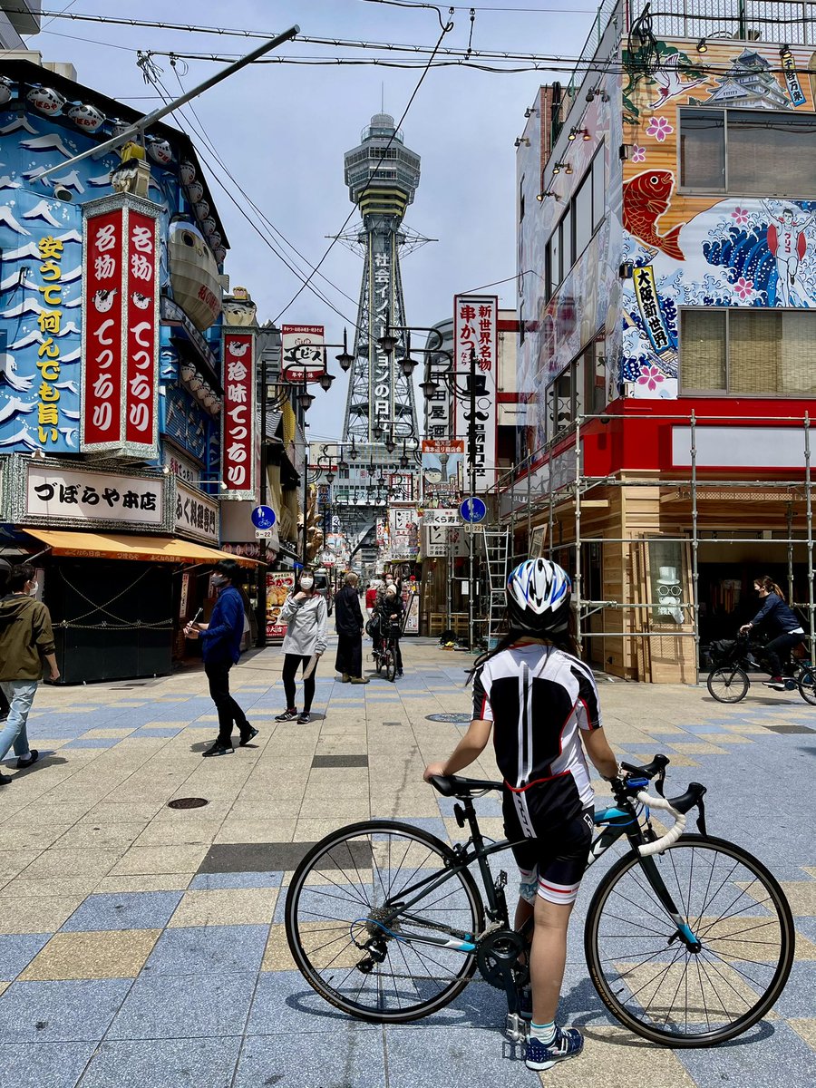 kou_728's tweet photo. 【長女の自転車遍歴】

●2018/10
FUJI ACE24
↓
●2020/01
TREK DOMANE AL3
↓
●2021/08
BMC Teammachine ALR DISC TWO

お父ちゃんより乗り換えてる💦

#ロードバイク女子 
#ロードバイク https://t.co/IFpXnR9Guj