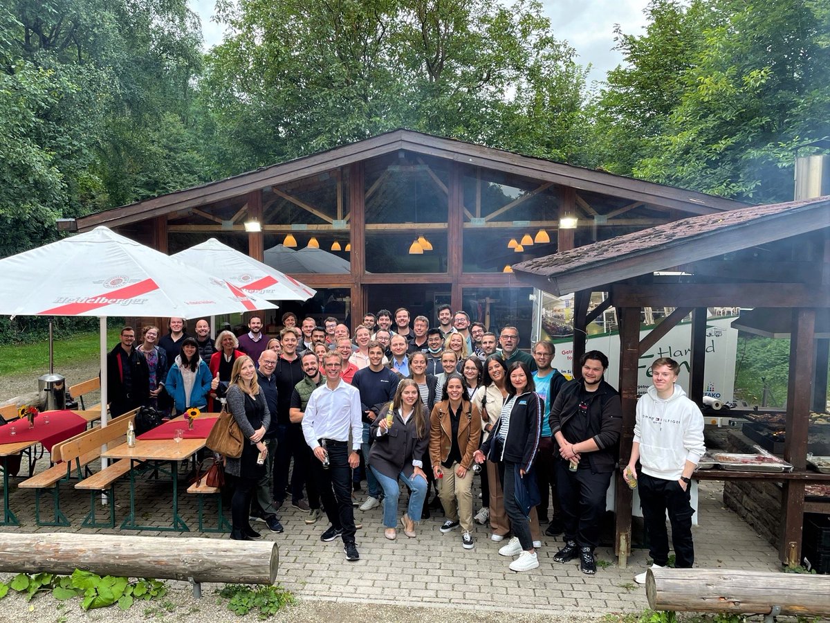 BASF_ForwardAM's tweet image. #ForwardAM Summer Party 2021

Yesterday, our summer party took place and it was a huge success! It was so nice to spend time outside with dear colleagues while having great barbecue &amp;amp; drinks.

Thanks to everyone who joined!