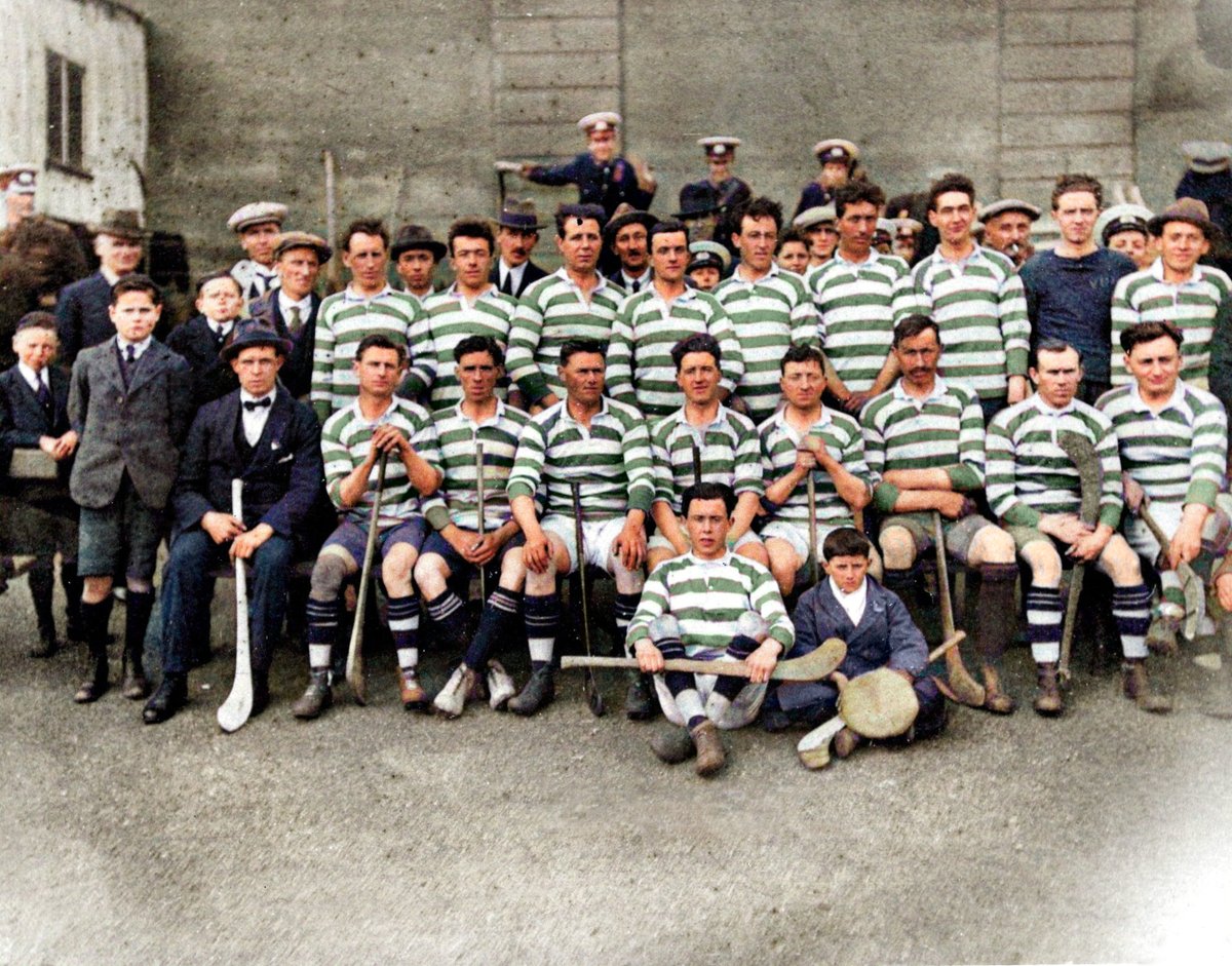 timelesscolours's tweet photo. By special request, one for the @officialgaa Hurling fans out there ... especially the Limerick fans ;)

A great shot of the Limerick team that won the 1921 All-Ireland Hurling title.

Process: Machine &amp; hand colourised. Source: https://t.co/VM2s6xvqvp #Limerick #GAA #hurling https://t.co/g4FxiHkbnY