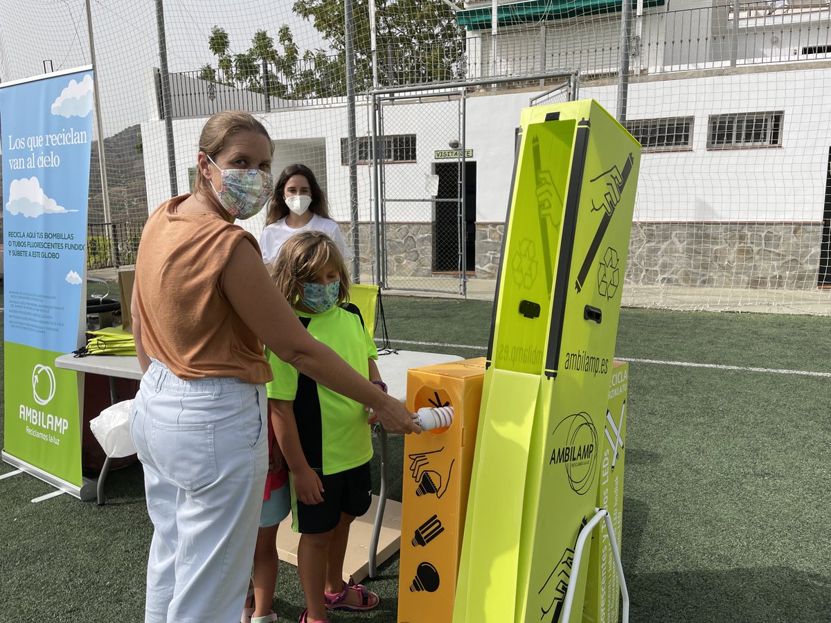 Los q reciclan van al cielo ⁦<a href="/eRecicla/">España Recicla</a>⁩ ⁦<a href="/ambilamp/">AMBILAMP</a>⁩ ⁦<a href="/lavuelta/">La Vuelta</a>⁩