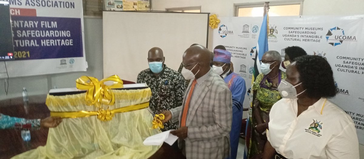 pearlwoodug's tweet image. Today; @UcomaUg launches a #Booklet &amp;amp; #Documentary_Film on Community Museums Safeguarding Uganda&apos;s Intangible Culture Heritage at @Mglsd_UG 

@UNESCOUganda @unescoug