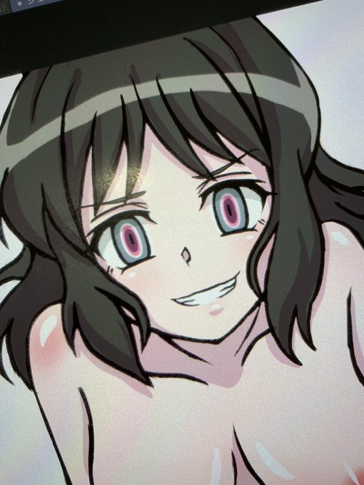 ファンボックス用のシェムハ描いてる 