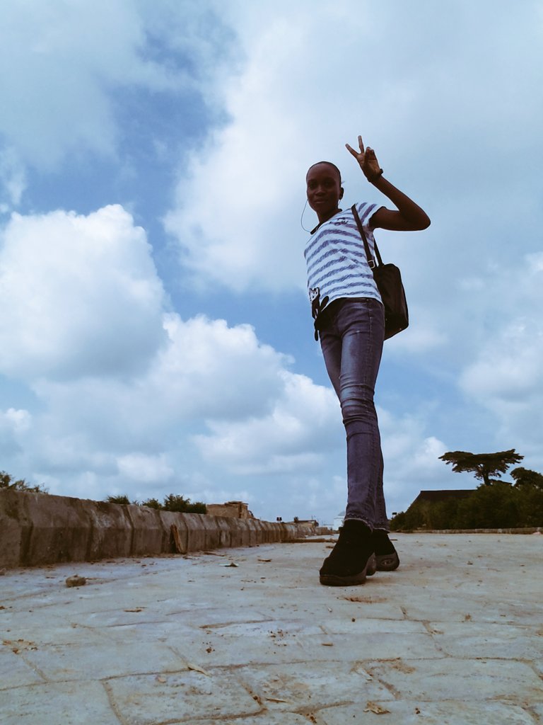 oyeniyi_elixir's tweet photo. Well, Take 3 cod it's FriYay!!!!
💃💃💃💃💃
#babyengineer https://t.co/WfadCkC3hn