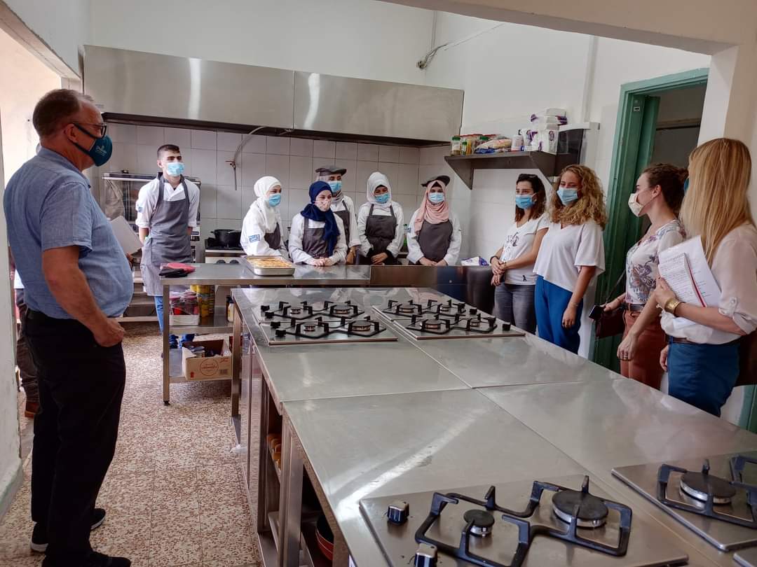 ShabakeProject's tweet photo. Visit of representatives from @AFD_MidEast & @DKinLebanon to Insan’s centre, based in Sad El Bauchrieh where they toured the pre- vocational and vocational activities implemented by Shabake’s project partner @InsanLebanon #VulnerabilityReduction https://t.co/4g0IBwFlXG