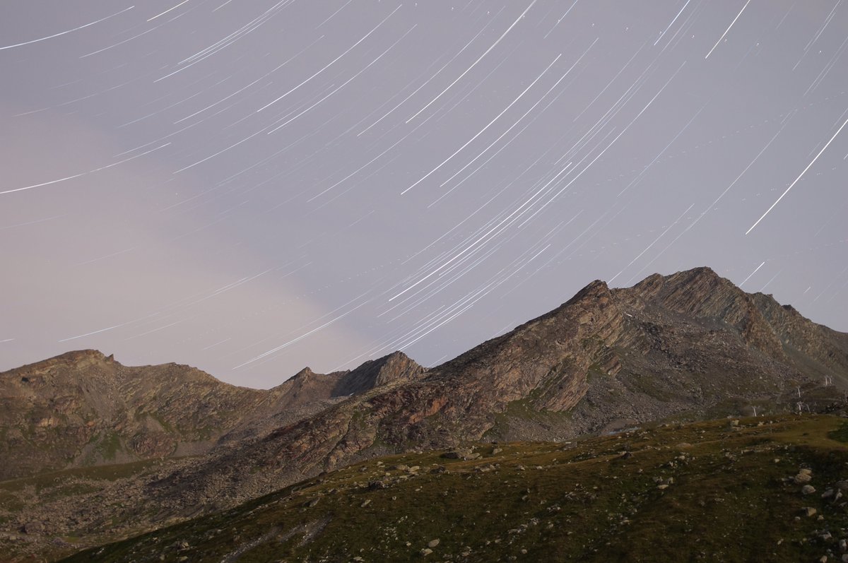 culdours's tweet image. En soutien @EtienneKlein "E pur si muove!". Désolé pour le retard et la piètre qualité, les conditions ne sont pas des plus favorables à ce type d'exercice en ce moment.