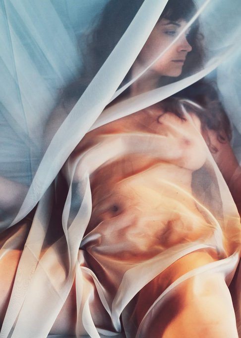 Violette Décembre’s pics and videos