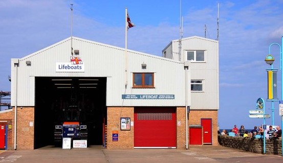 EastLindseyDC's tweet image. There will be a Roving Asymptomatic Testing Unit (RATU) located outside the RNLI station on Tower Esplanade, Skegness PE25 3HJ from 10am to 3pm on Monday to Wednesday.

#LocalTesting #LateralFlowTest #ELTogether