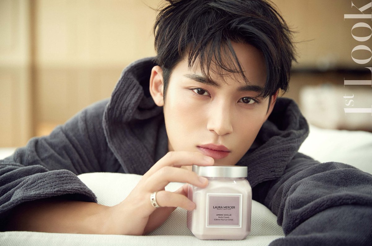JUNGYYUNO's tweet photo. Third look, last but definitely not the least, I'd love to call it sensual dark &amp; gray. It's all about giving off a sexier vibe without having to reveal anything, eyes are the door to one's thoughts &amp; heart. https://t.co/jTuJUaj7Kx
