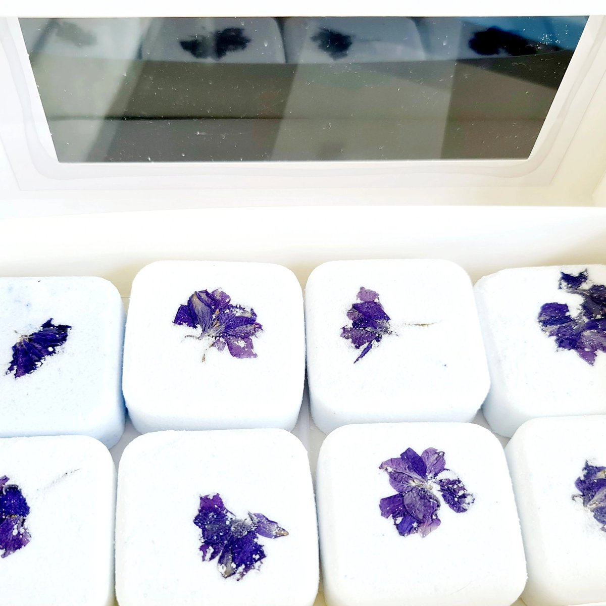 Bodyandplanet's tweet photo. Bath bombs 
Natural Organic 
Enjoy after a day at home 
Xx https://t.co/EB6xq809Ft