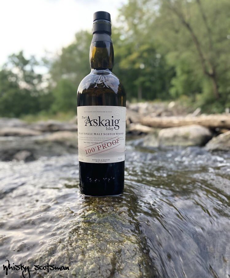 The crashing roar of the Sound of Islay, driven by the tempestuous winds and driving rain, instils the island with life and energy, enriching the character of the land, its people and its whisky. #PortAskaig100Proof

Image: @ whisky_scotsman