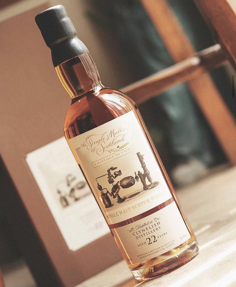 ElixirDistiller's tweet image. This bottling from our Marriage of Casks series was from just two casks –a single hogshead and a single sherry butt –both matured for more than 22 years. It showcases the layered character of Clynelish,emphasising a pleasant savoury sweetness. Have you tried it?
📷: @ whiskyfarm