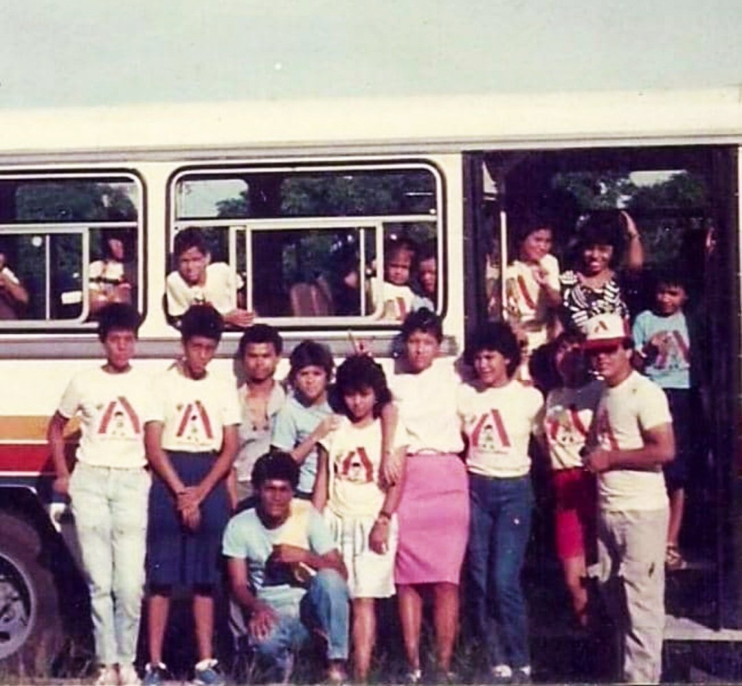 dennysdlf's tweet photo. Hermosos recuerdos. Han pasado 37 años. 27 de Agosto de 1984, 25 chamos de 14 y 15 años acudimos a la cita ... Viva Ciudad Guayana 💜 mi querida Ciudad Guayana #CVG #ParqueLoefling #ParqueCachamay #Arucos3erGrupo https://t.co/VCv3Dp525b