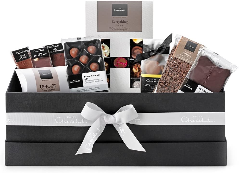 It's #FreebieFriday & we're giving away a fabulous Hotel Chocolat Hamper! 😍🍫 To #WIN, like, share & comment letting us know your bank holiday plans. *Competition closes 23:59 on 30/08/21. The winner will be contacted by @WrenKitchens* Good Luck! 🤞