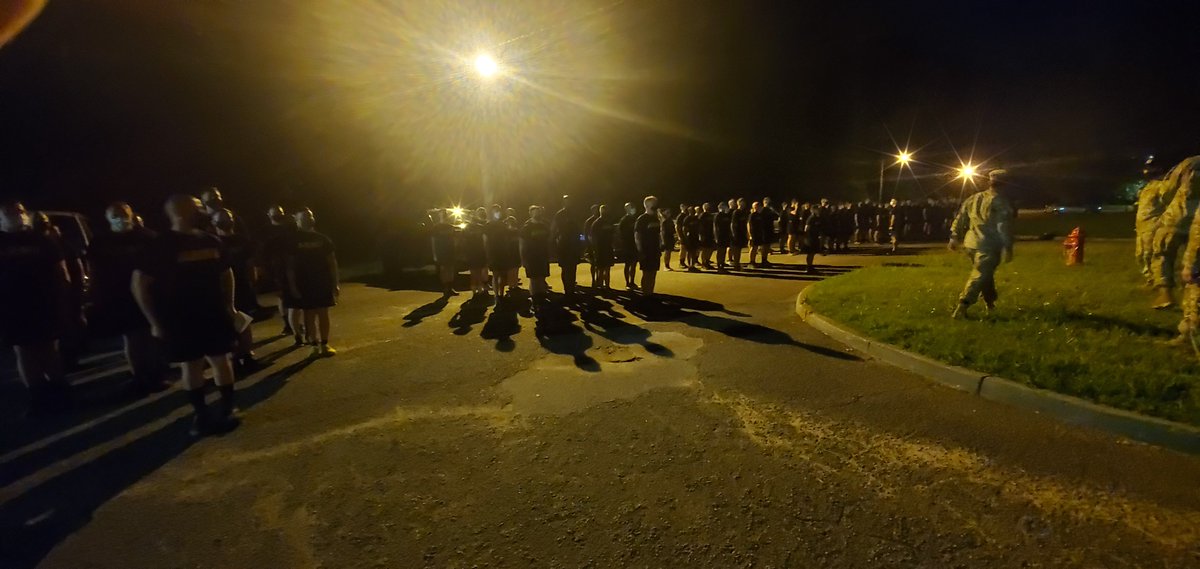 NCOAEustis's tweet photo. U.S. Army Soldiers attending Advance Leaders Course begin day one of the course with an early morning formation were they recite the NCO Creed at Fort Eustis, Virginia on August 24, 2021

#Thisismysquad 
#Forgedtolead 
#USAACE https://t.co/sFK2QRp2Ws
