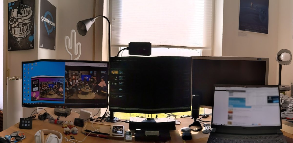 LANTaverne's tweet photo. #gamescom2021 at home https://t.co/75e0pGyiB4