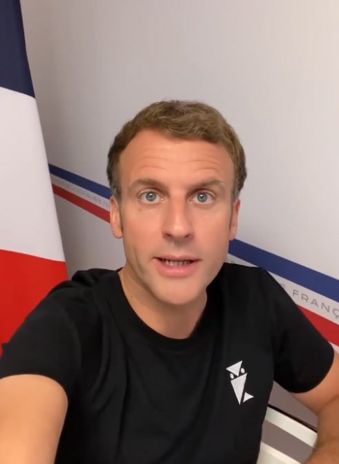 yigaxe's tweet photo. « L’année 2020 était bizarre, tout redeviendra normal en 2021 »

2021 : https://t.co/6FXSjJqmse