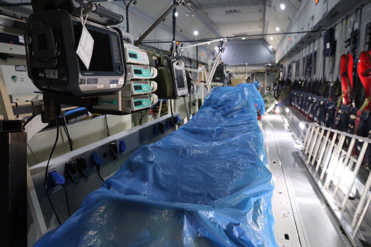 Unser #A400 MedEvac bleibt zusammen mit spezialisierten Kräften unseres Objektschutzregiments noch in #Tashkent um unsere Verbündeten bei Bedarf mit schneller Hilfe unterstützen zu können…