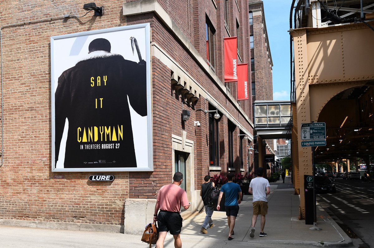 LureOutdoor's tweet photo. #Candyman showing up in #RiverNorthChicago https://t.co/sp9FK3V0Sp