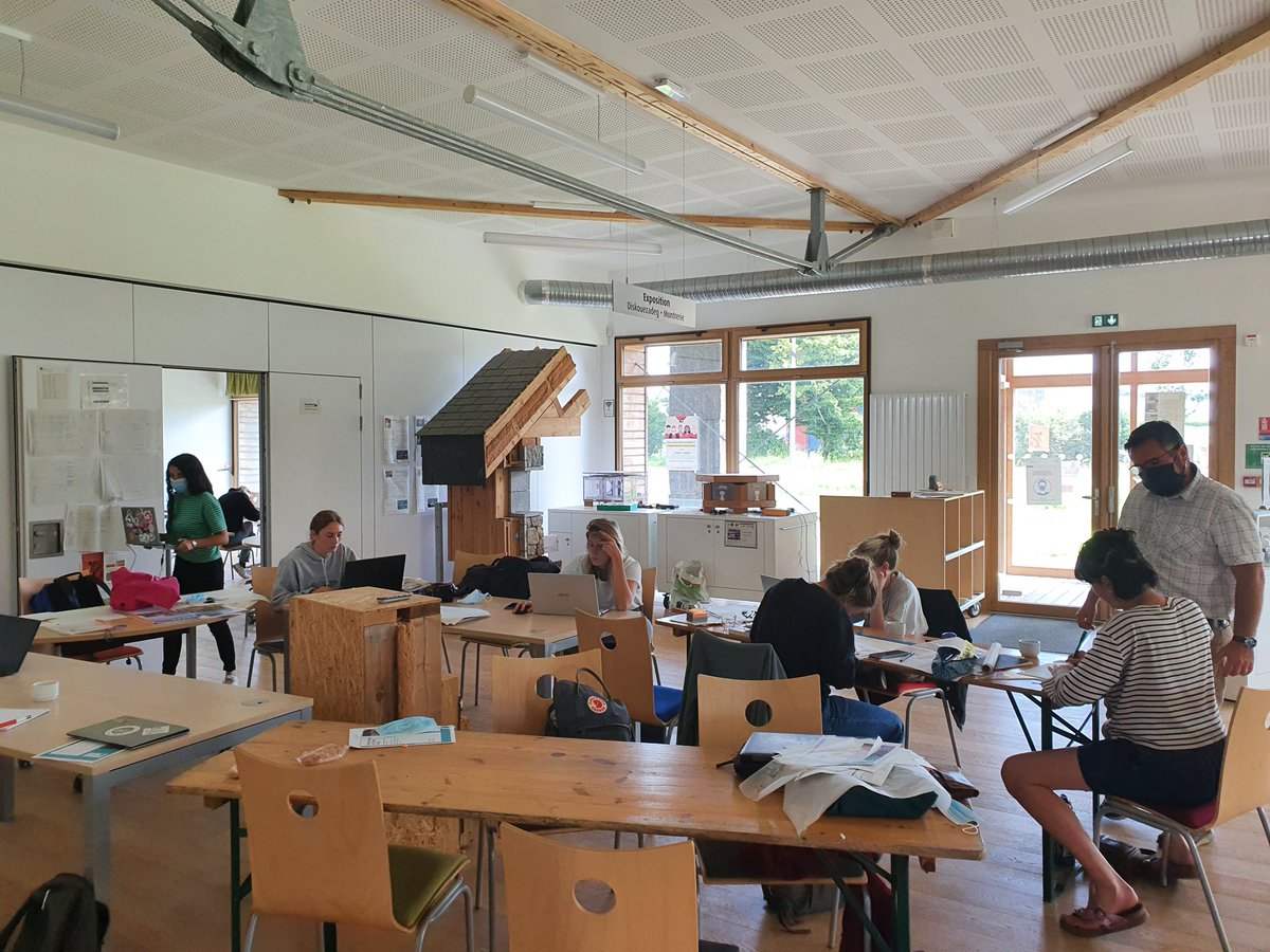 ohelary's tweet photo. Restitutions de la première édition du module #athabl dans le cadre des cursus #ideal avec @TEAM_BRETAGNE.Workshop d'été sur la conception intégrée d'un habitat Frugal à @ecobatys avec 10 étudiantes et  enseignants @INSA_Rennes  @ENSABRETAGNE   @UnivRennes1 @UnivRennes_2 https://t.co/7RDMmDwya2
