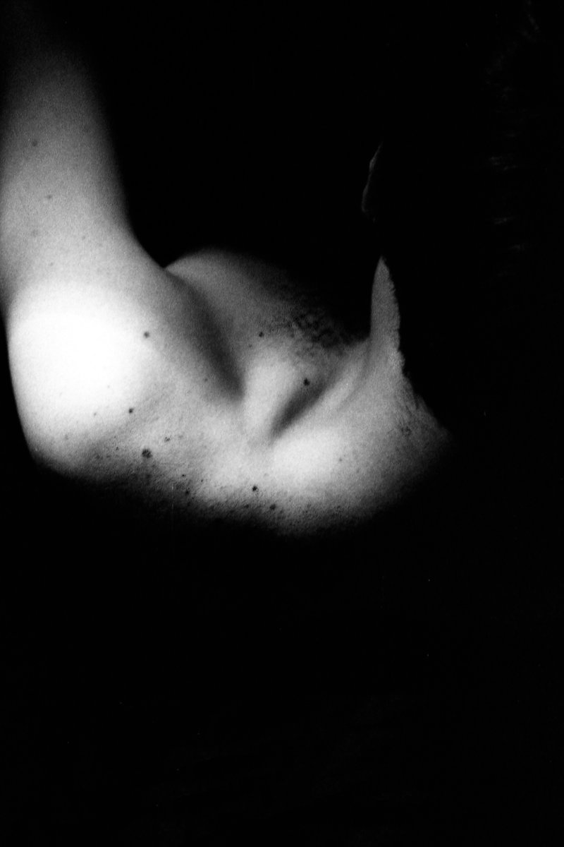 LorianaArt's tweet photo. perdio el plumaje
Series: Icaro available as NFT at @opensea
The photographs were inspired by the poem Icaro, writing by the Colombian poet Juan Pablo Roa
https://t.co/gxV7vIVWj1
#SheNFT #NFTlatinx #NFTphotographers #NFTopencall
1/3 https://t.co/a0bVqL1Hwq