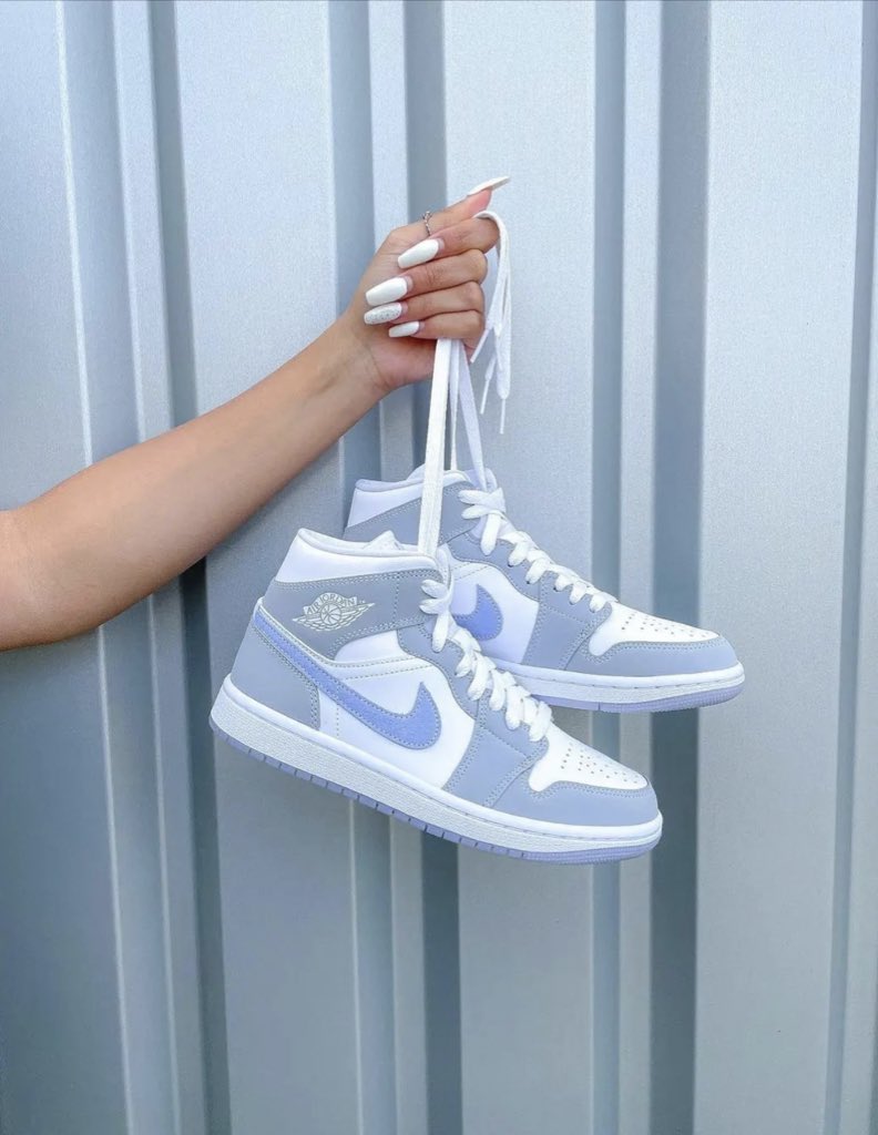 bestoffshoes's tweet image. Air Jordan 1 Mid « Wolf Grey »